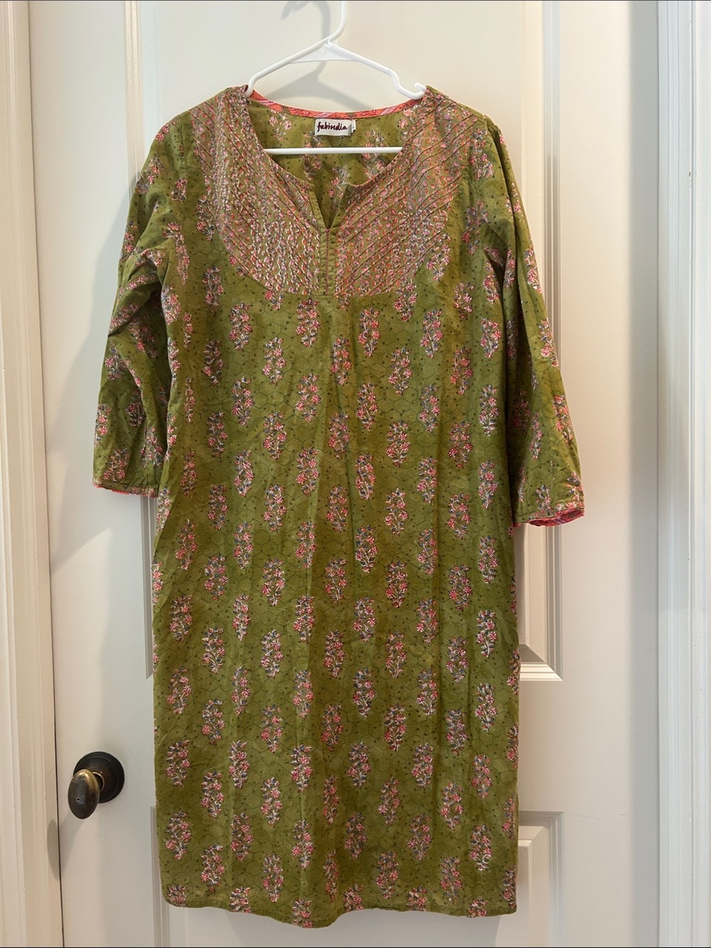 Fabindia Vintage Floral Olive Cotton Kurta delicate embroidered yoke stitching L